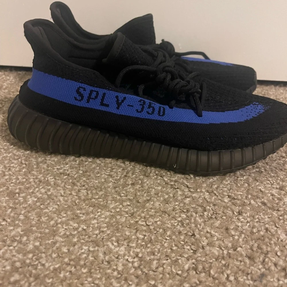 Yeezy 350 dazzling blue-sold - Picture 1 of 7